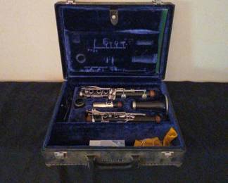 004 1972 Evette Buffet Crampon Rosewood Clarinet.