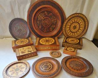 Wooden Plates Boxes