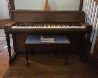 Wurlitzer Piano Spinet Piano with Wood Sounding Board and Mahogany Legs