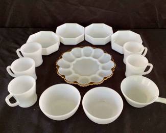 Vitbage Heat Proof Milk Glass Bowls Cups And Serving Tray Federal Glass  Anchor Hocking 