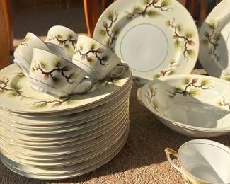 (60) Shasta Pine Cream China Dish Set, 1; placesettings
