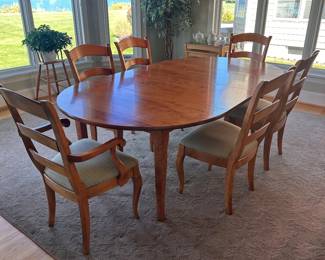 (12) Nichols & Stone quality dining set.  Heavy and sturdy.  2 leaves with apron. 50”d, each leaf 20”d, max oval 50” x 90”.  Quality chairs: 2 arm chairs and 4 side chairs.  