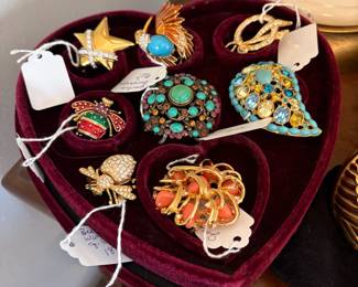 Some of the vintage costume brooches.
