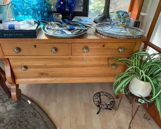 Cute small country style buffet.