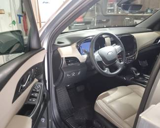 Another interior pic. It even smells new.