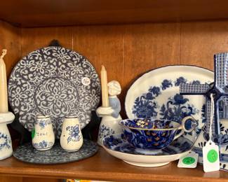 Some of the plentiful blue and white china items and Dutch themed pieces.