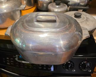 Vintage Magnalite WagnerWare 4265-M 8 Qt Aluminum Roaster Dutch Oven