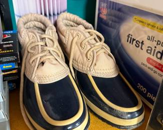 Sugar Babies Duck Boots – Size 7