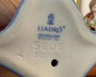 Lladro "Quiet Evening" Figurine - 5606