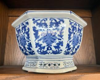 Chinese Floral Blue White Octoganal Planter