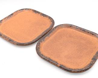 pair of square plates