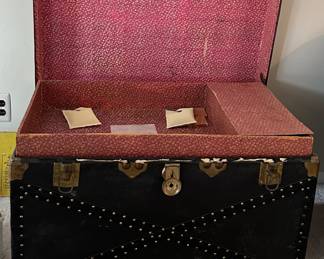 Steamer Trunk w/ inserts