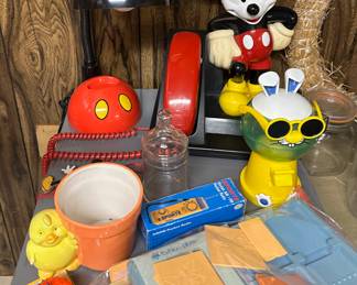 Mickey Mouse phone & desk lamp