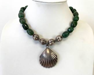 Lot 7834 Mexico Sterling Silver Green Jade Necklace