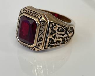Lot 7840 1958 10K Gold Rensselaer Polytechnic Institute Class Ring