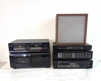Lot 7807 Vintage Stereo Equipment Panasonic Tuner Amp EQ Tape Player  Sony Multi CD Player  Sound Flower Light Box