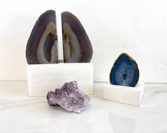 Lot 7674 Natural Curiosity Agate Bookends  Quartz Crystal