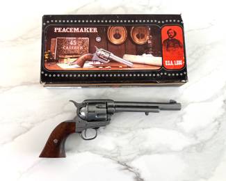Lot 7617 Vintage Metal Peacemaker 45 Caliber Toy Gun