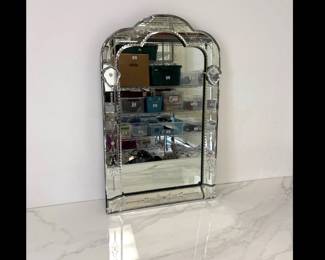 Lot 7661 Vintage Etched Glass Floral Venetian Style Mirror