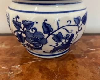Blue and white planter, Chinoserie, cache pot