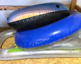 Pool floats