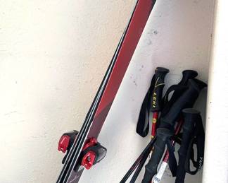 Skis