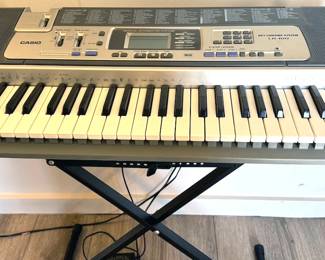 Casio LH-100 Keyboard with stand