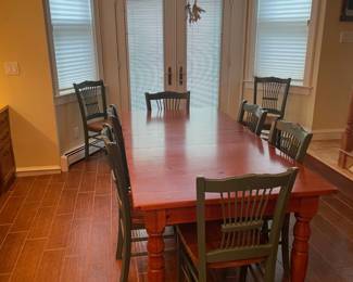 Beautiful Farmhouse Table and chairs sold as set $150 8 chairs and leaf
