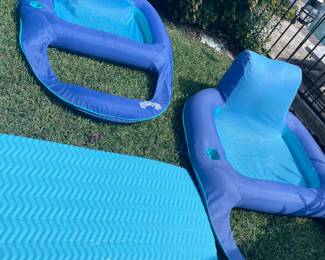 Pool lounge matts and chairs