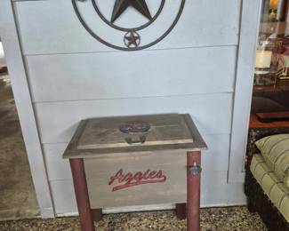 Aggie beverage cooler
