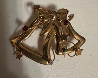 Bell Brooch $4.00
