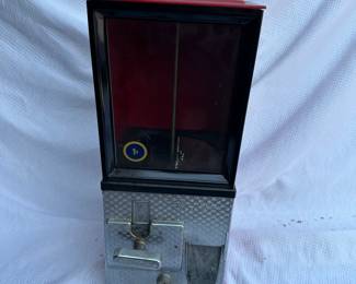 Victor 88 One Cent Gumball Machine With Key $75.00