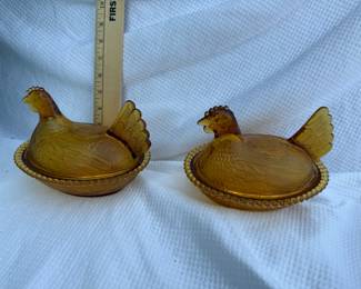 2 Amber Hens on Nests $16.00
