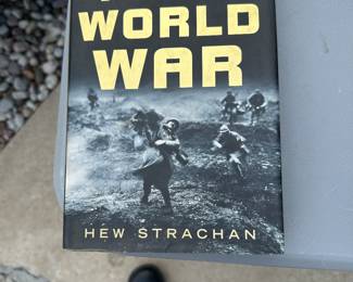 The First World War Hew Strachan $3.00