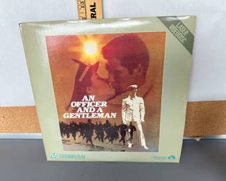 An Officer and a Gentleman Laserdisc $4.00