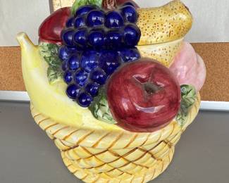 Treasure Craft Fruit Basket Cookie Jar $8.00