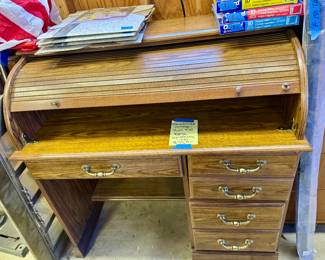 Working roll top desk