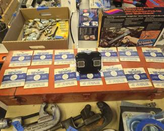 Vintage View-Master with 14 reels (ca. early 1950s)