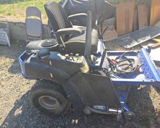 Zero-turn mower
