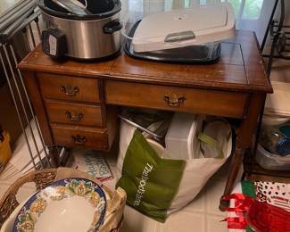 Sewing machine kitchen items