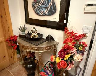 Pots, flowers, vases, side table, small decor, Another Robert Redbird