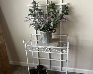 Trellis behind / separate 