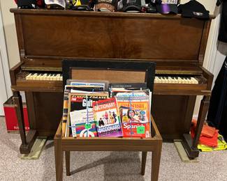 Piano, Bench Music Books