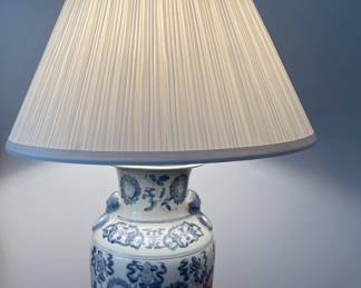 Ceramic Blue and White table lamp, vase lamp