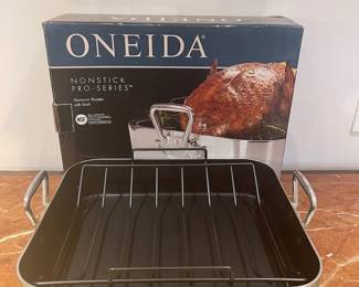 Oneida Roasting Pan