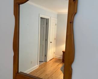Lea Mirror