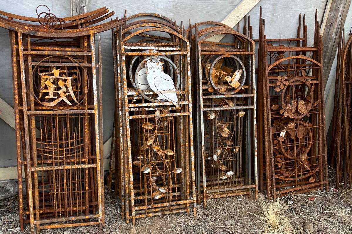 Wholesale prices on Metal Trellis’
Over 60 Available