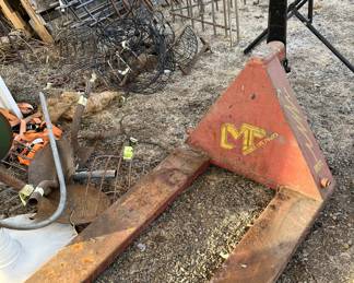 Heavy duty vintage pallet jack in working condition 