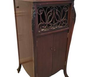 Antique Sonora Phonograph