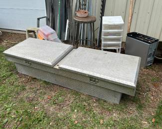 Truck box